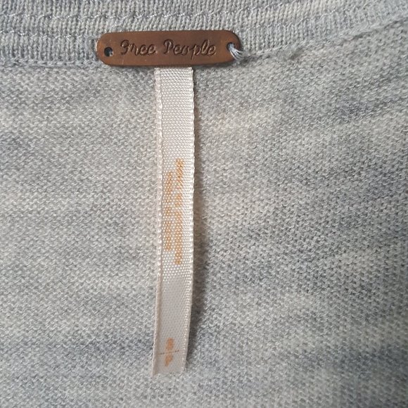 Free People | Long grey wool Sweater - Picture 5 of 7